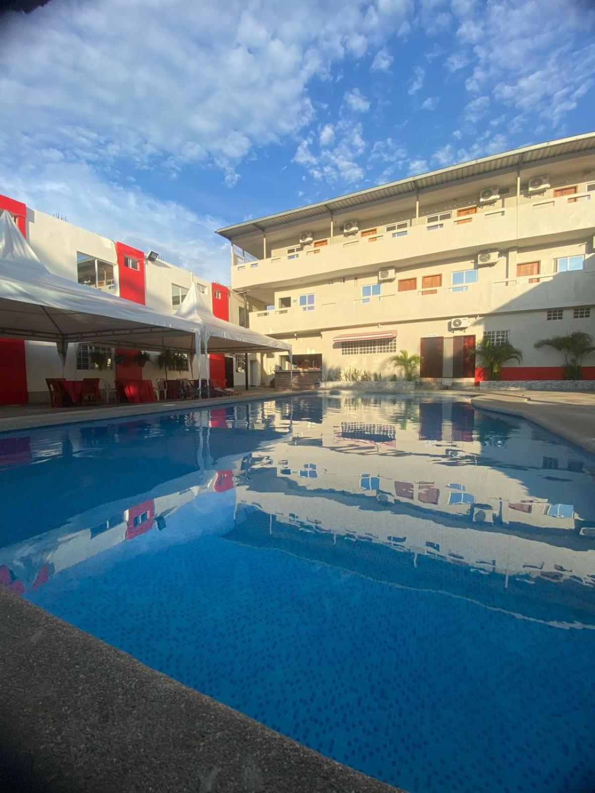 Hotel Pikeiro Blue Manta Exteriör bild